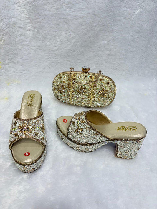 Conjunto de tacón y clutch 0010