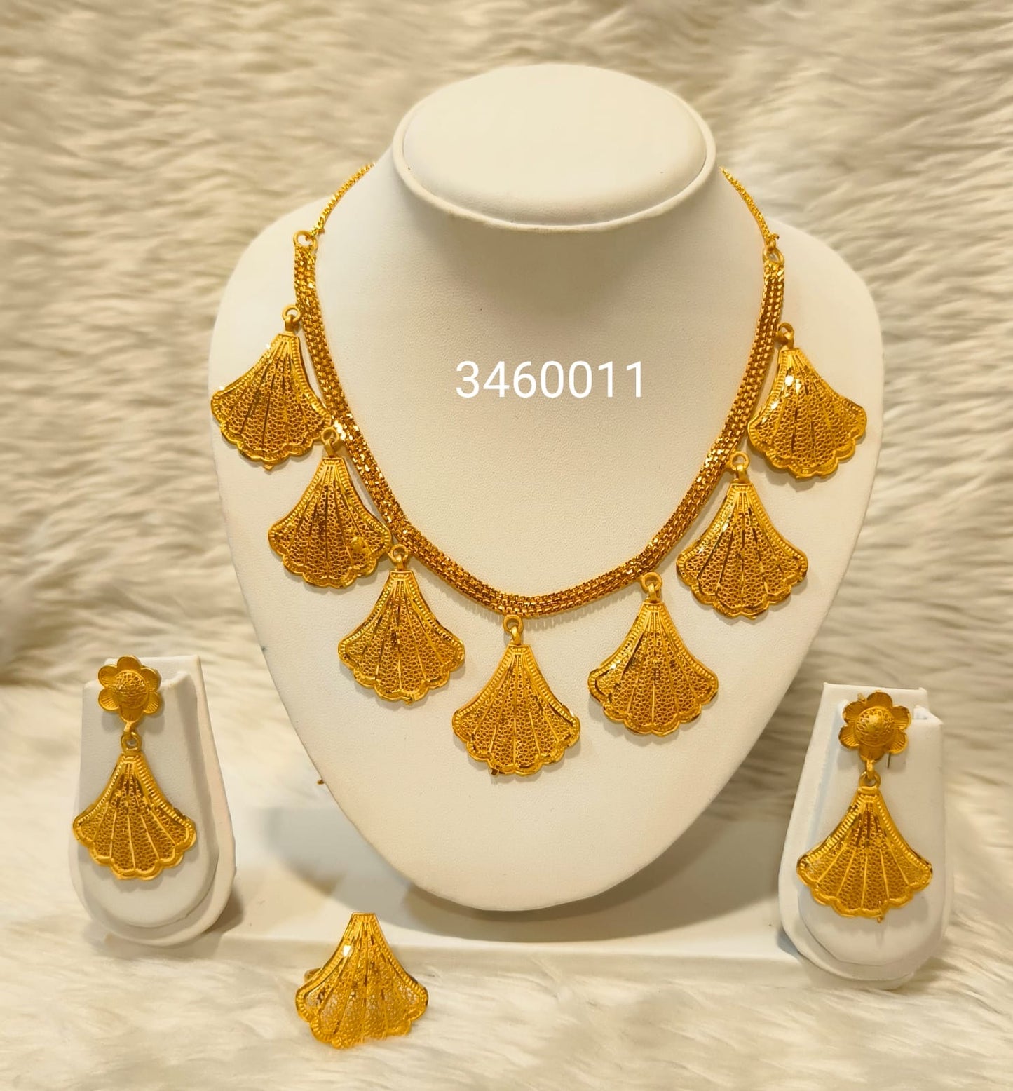 Necklace 0645