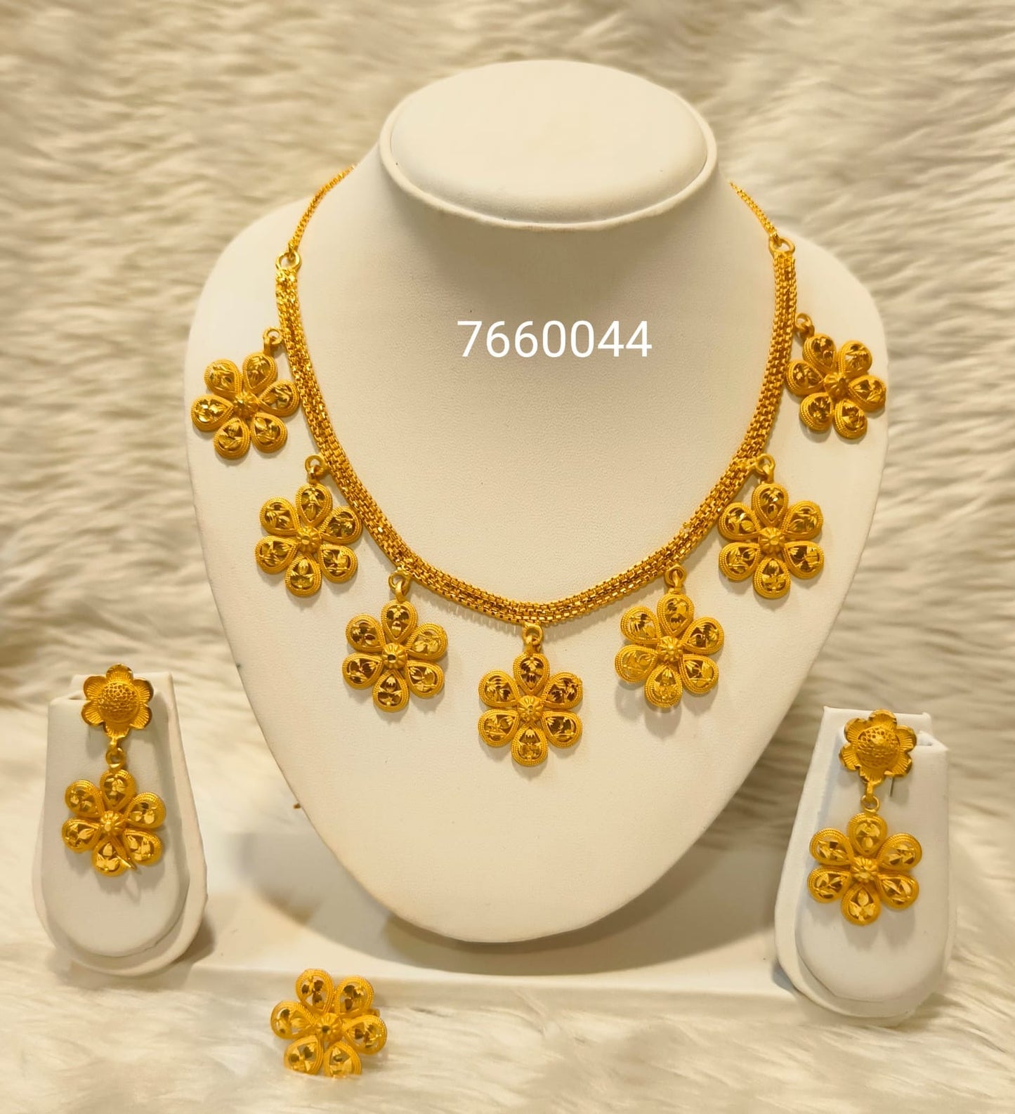 Necklace 0651