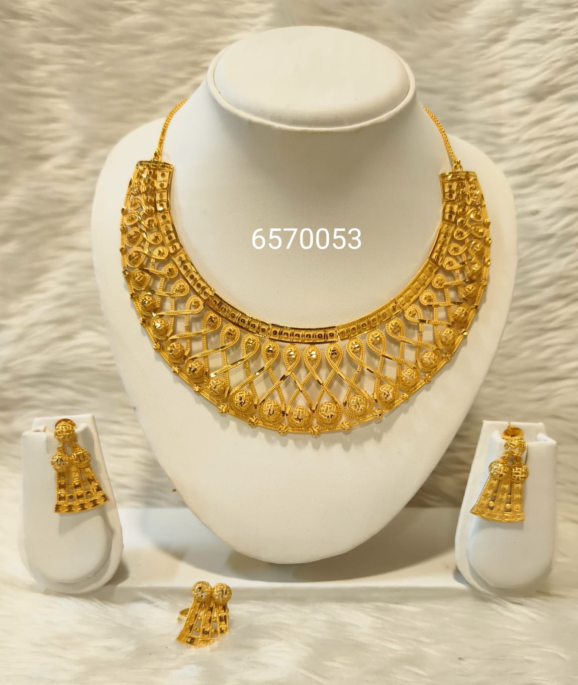 Collar 0335