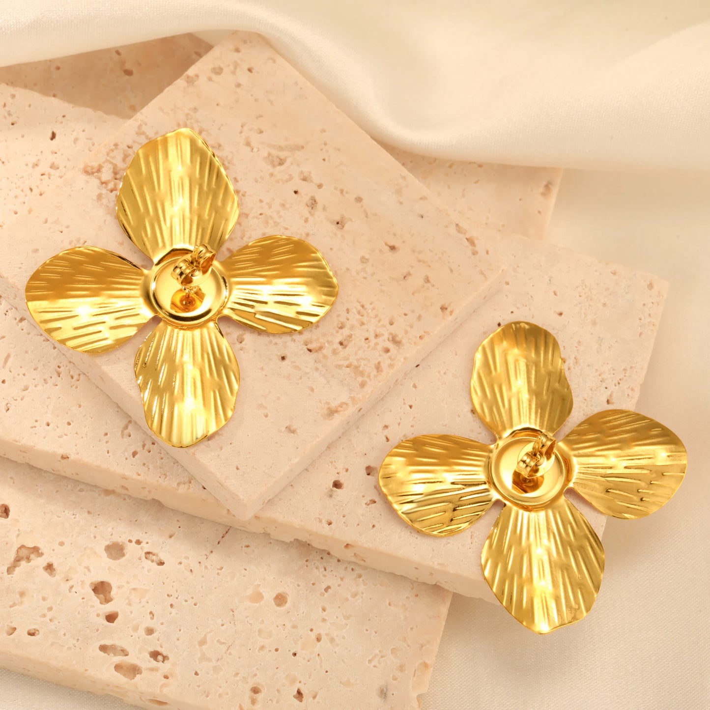 Unift Vintage Flower Stud Earrings for Women – Bohemian 14K Gold-Plated Stainless Steel Statement Jewelry
