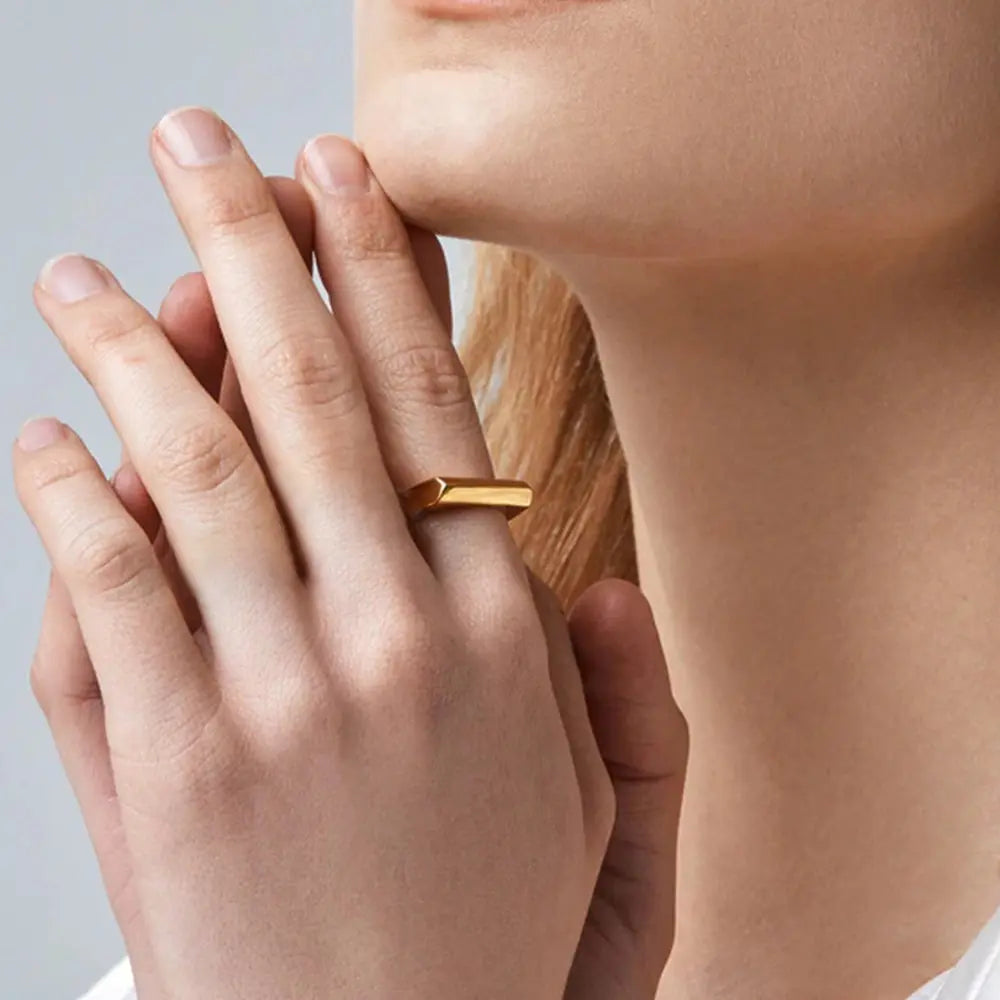 316L Stainless Steel Fashion Ring – Durable, Non-Fading Band for Women