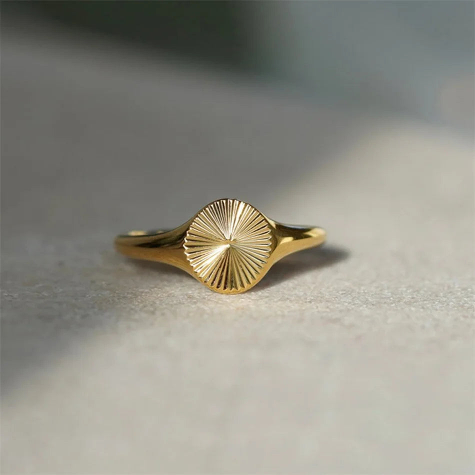 316L Stainless Steel Fashion Ring – Durable, Non-Fading Band for Women