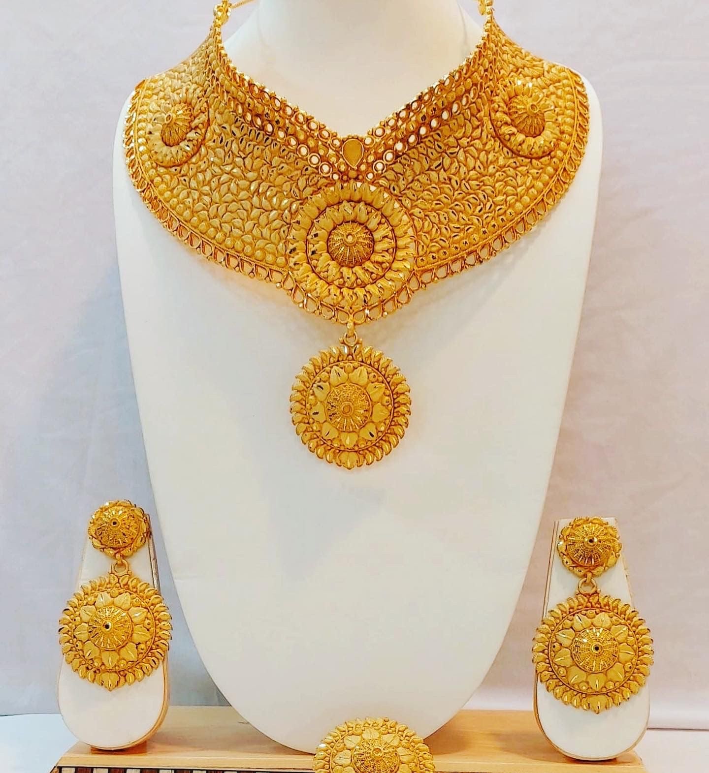 Collar 0541