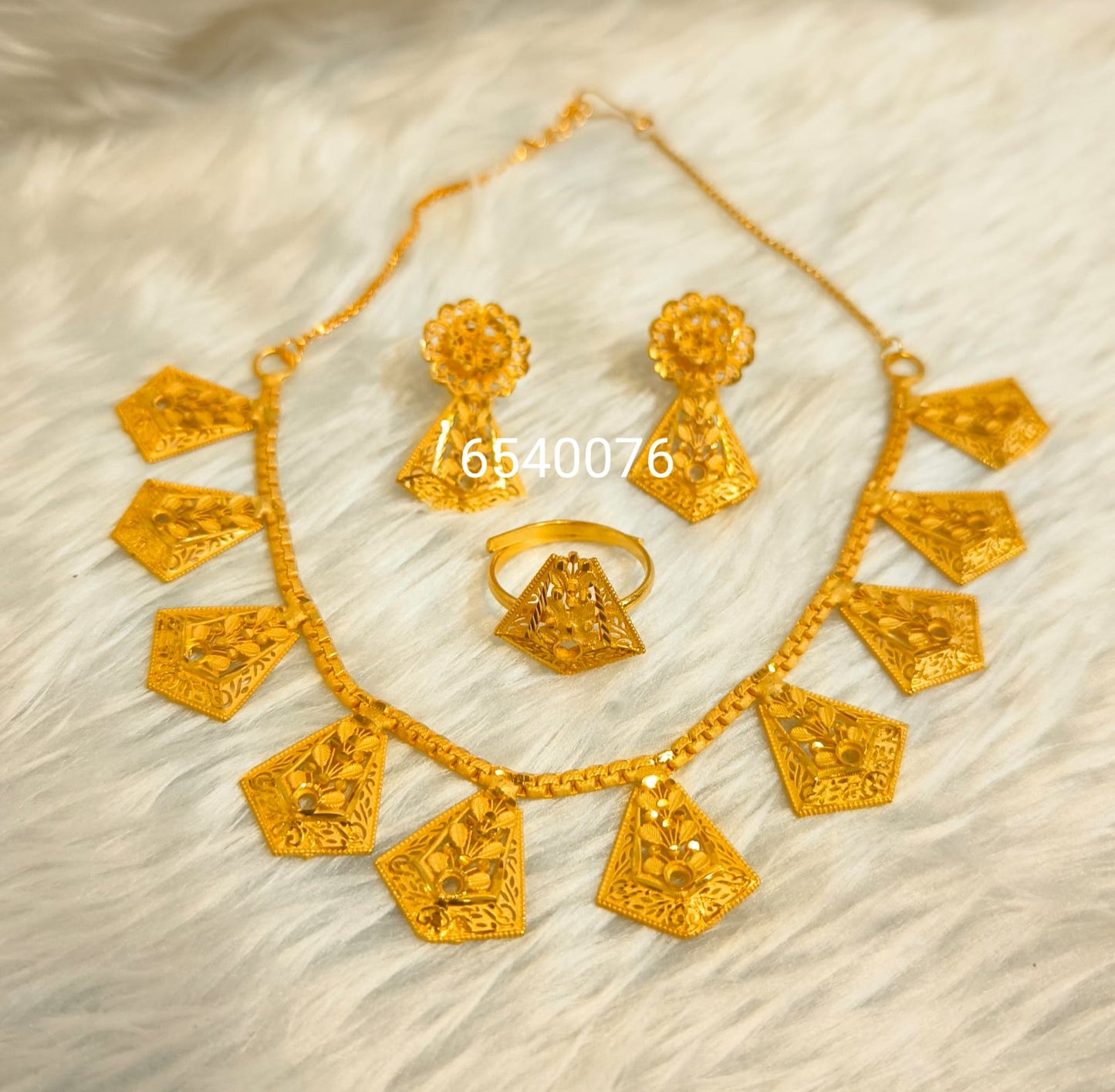 Collar 0357