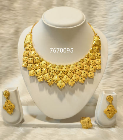 Collar 0563