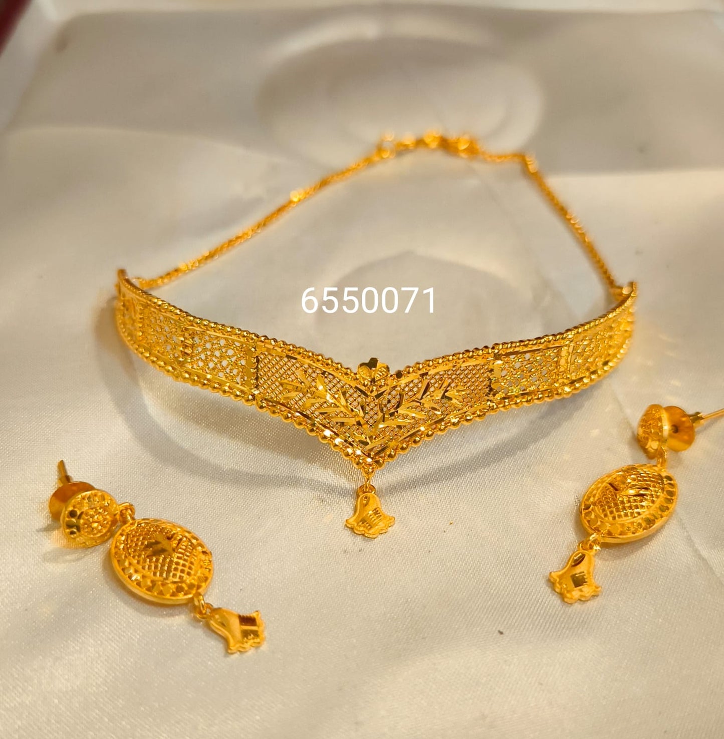 Necklace 0099