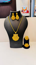 Collar 0374