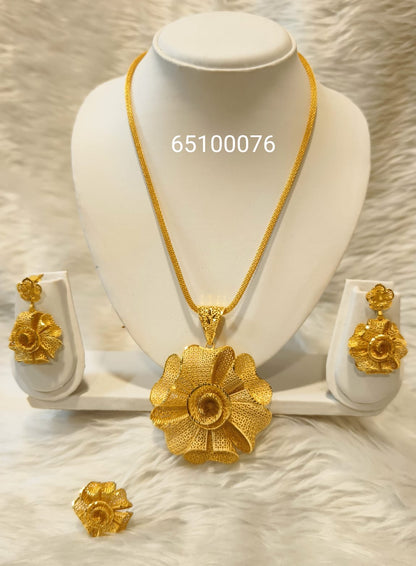Collar 0583