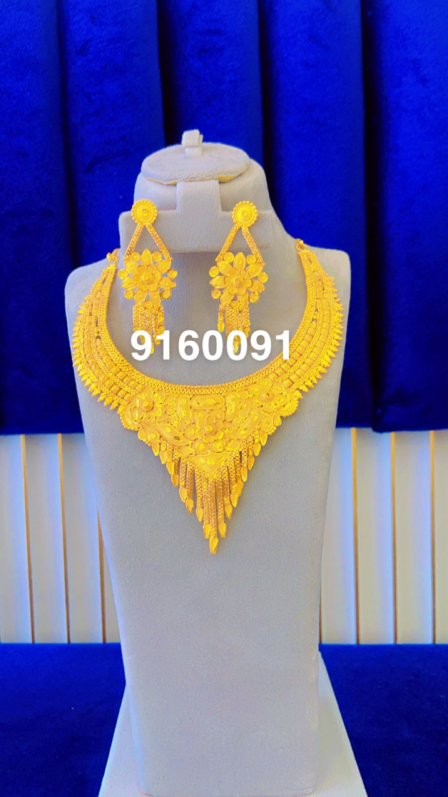 Collier 0061