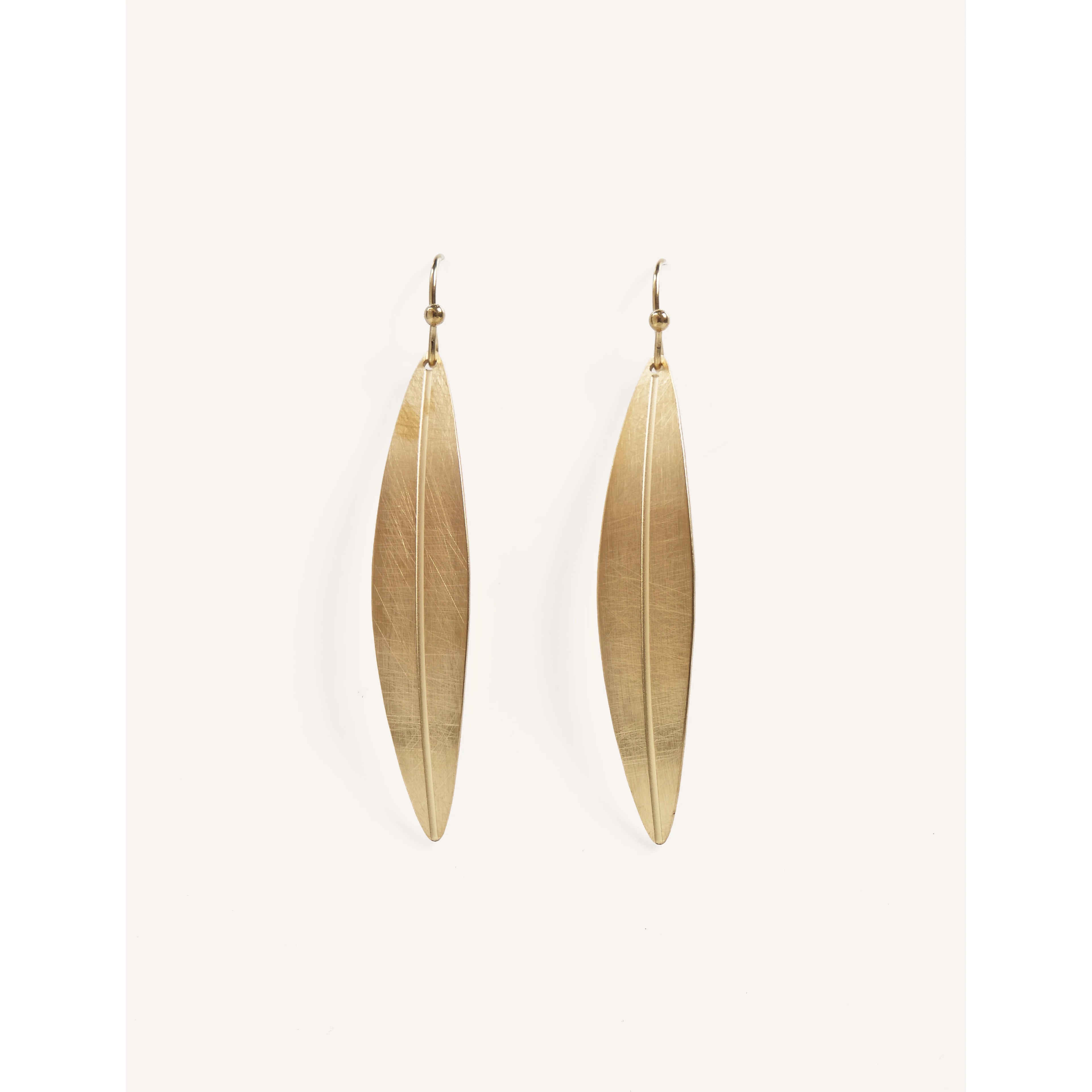 Boucles d'oreilles pendantes en acier inoxydable doré – Bijou minimaliste de 5 cm pour femme