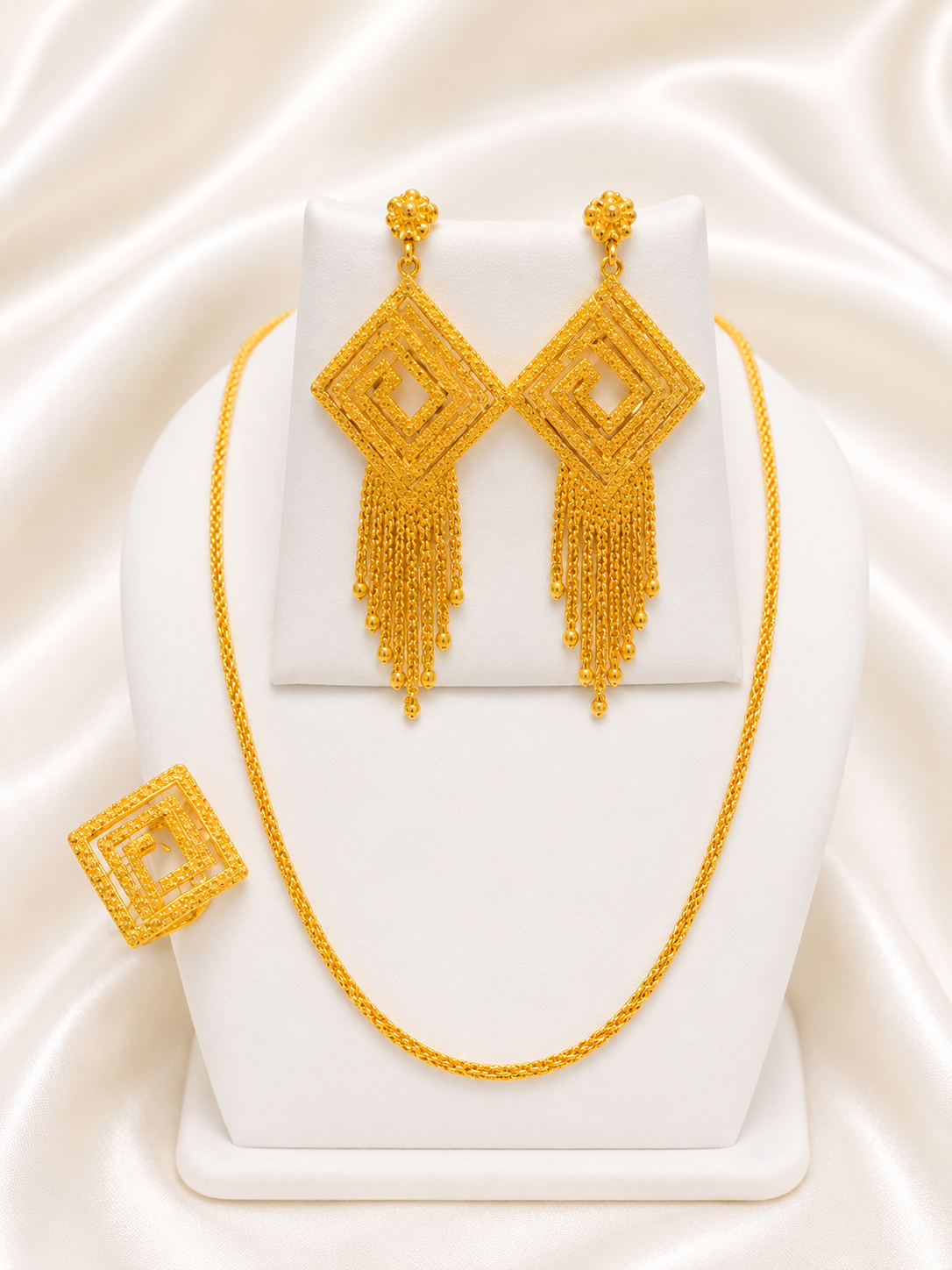 Collier 0675