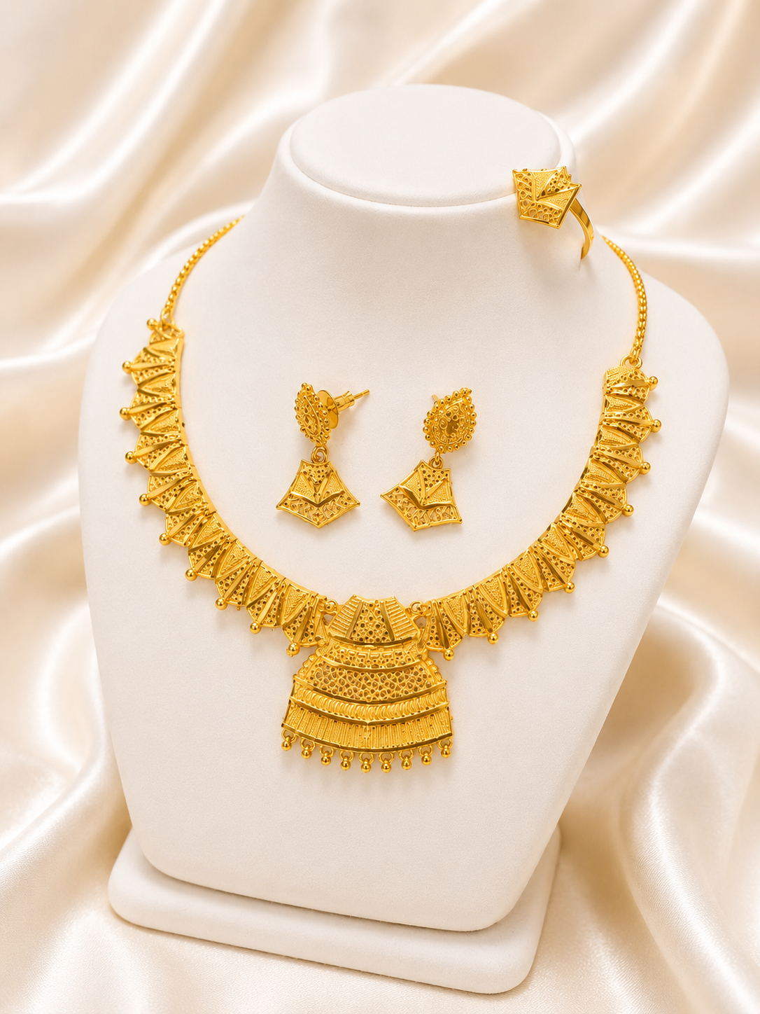 Collier 0679