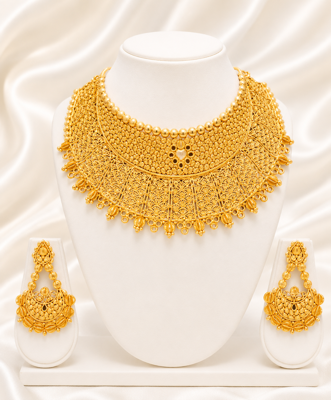 Necklace 0235