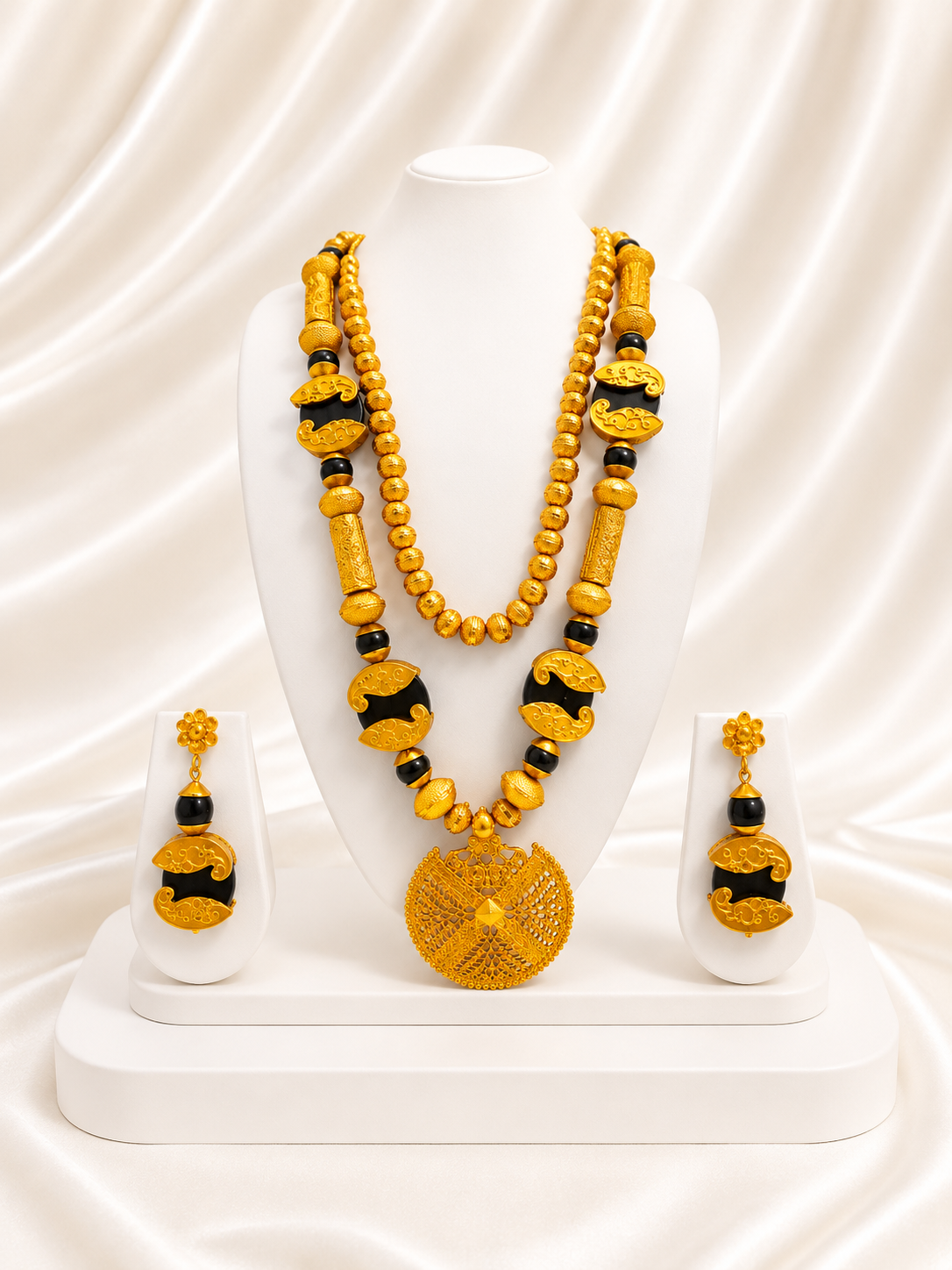 Ngalam Necklace 0026