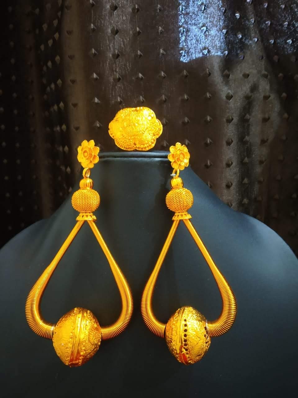 Boucle d'oreille 0092
