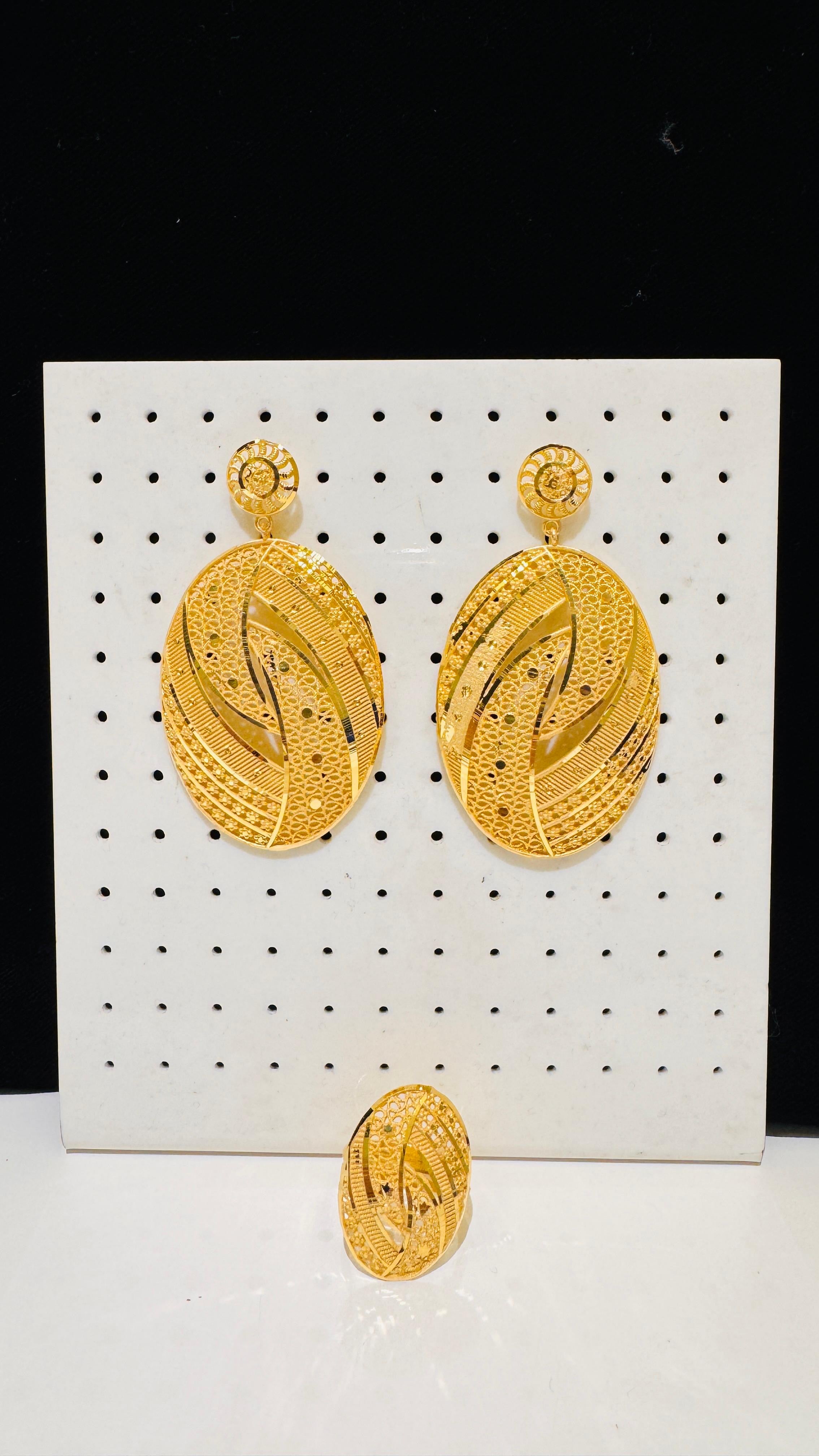 Boucle d'oreille 0123