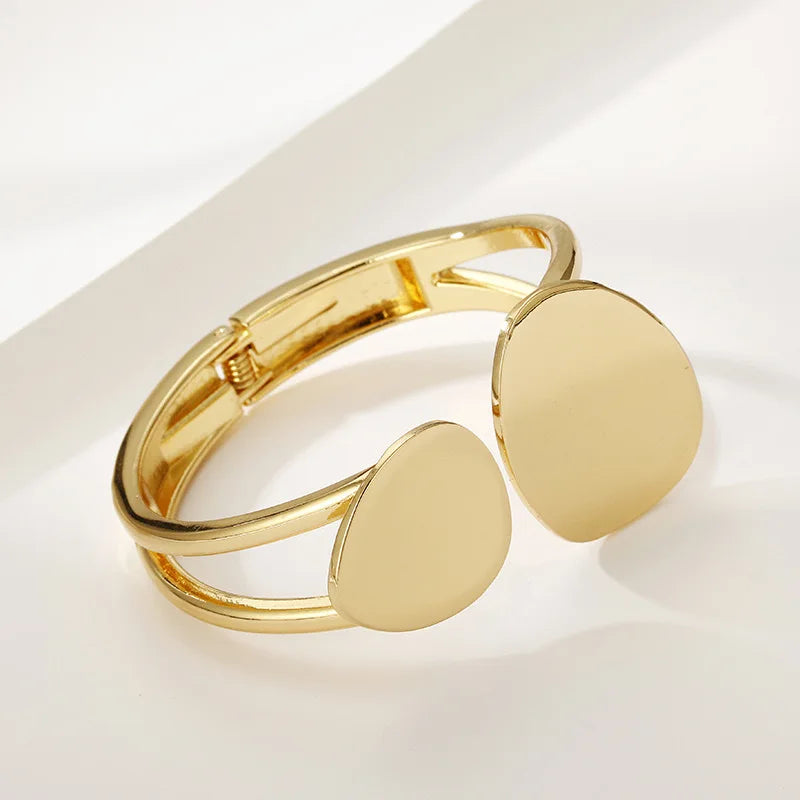 Vintage Chunky Irregular Cuff Bracelet – Gold & Silver Plated Smooth Metal Bangle for Women & Men