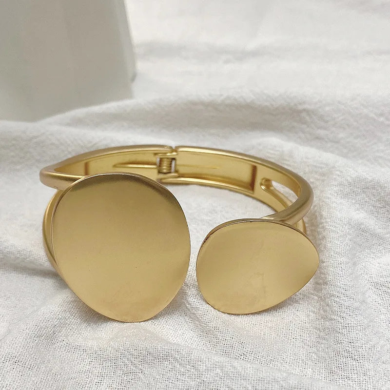 Vintage Chunky Irregular Cuff Bracelet – Gold & Silver Plated Smooth Metal Bangle for Women & Men