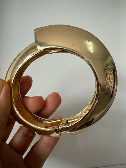Vintage Chunky Irregular Cuff Bracelet – Gold & Silver Plated Smooth Metal Bangle for Women & Men