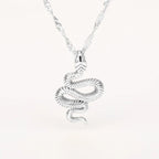 Collier pendentif serpent gothique – Ras-de-cou en acier inoxydable doré pour femme