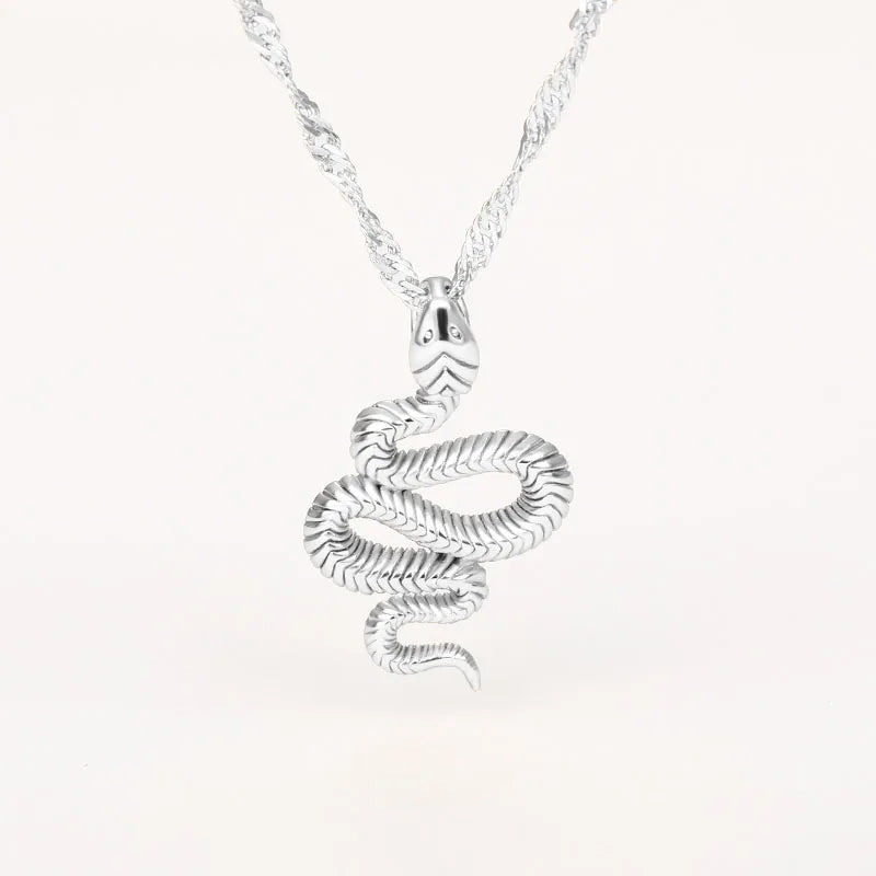 Collier pendentif serpent gothique – Ras-de-cou en acier inoxydable doré pour femme