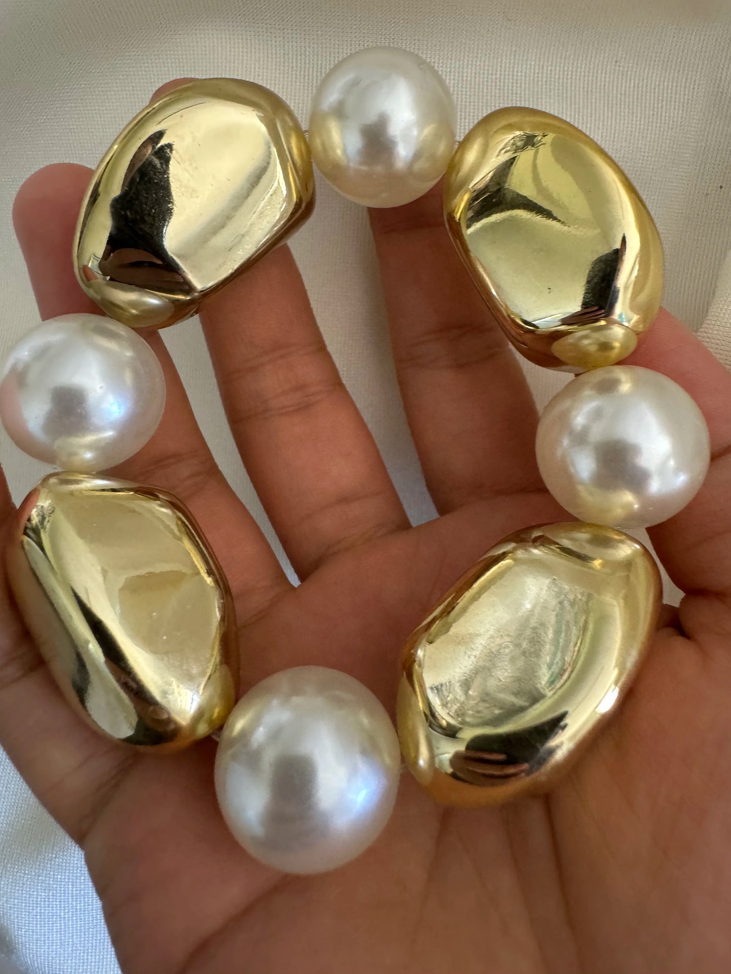 Vintage Chunky Irregular Cuff Bracelet – Gold & Silver Plated Smooth Metal Bangle for Women & Men