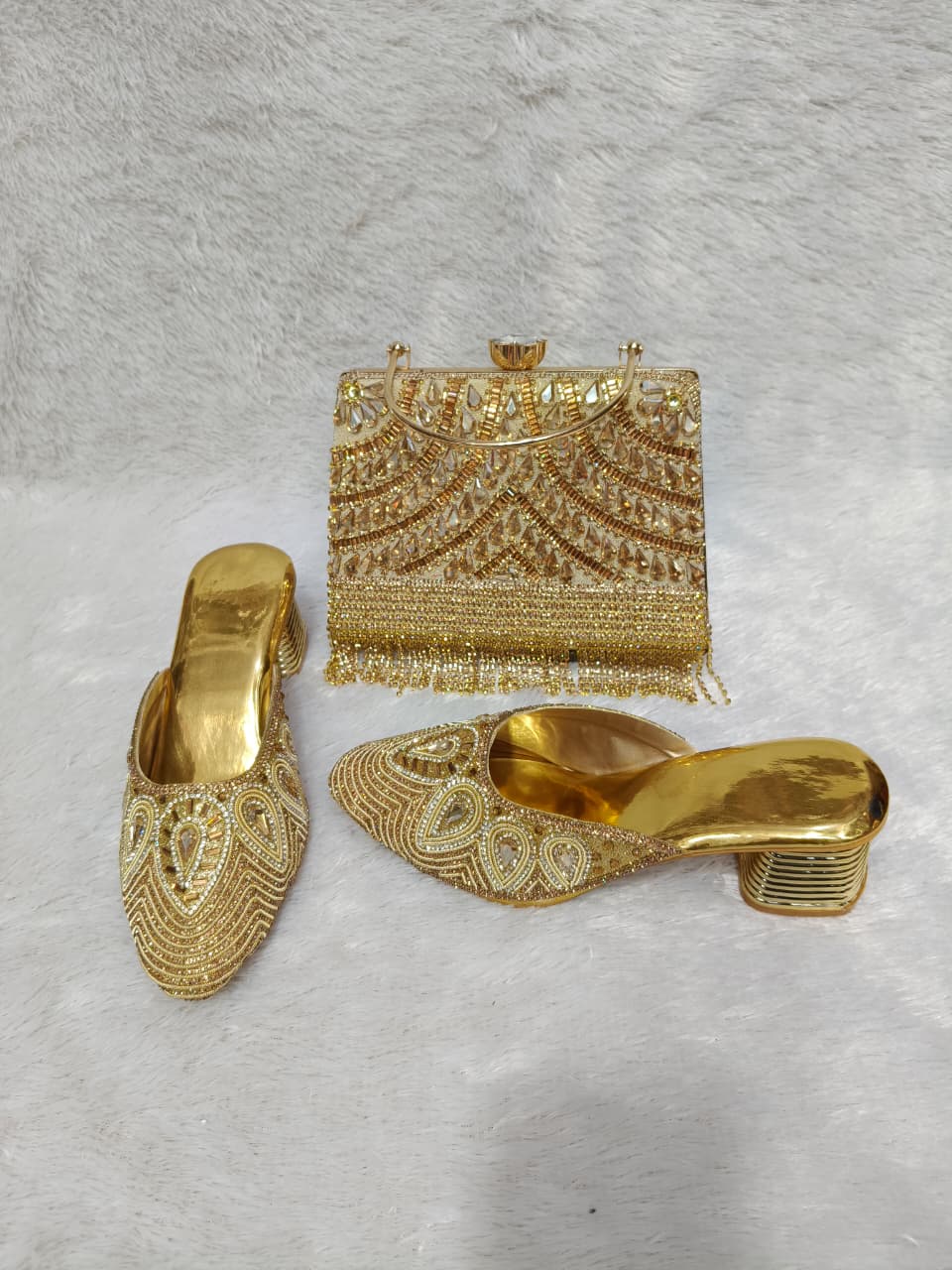 Ensemble talon et pochette 0004