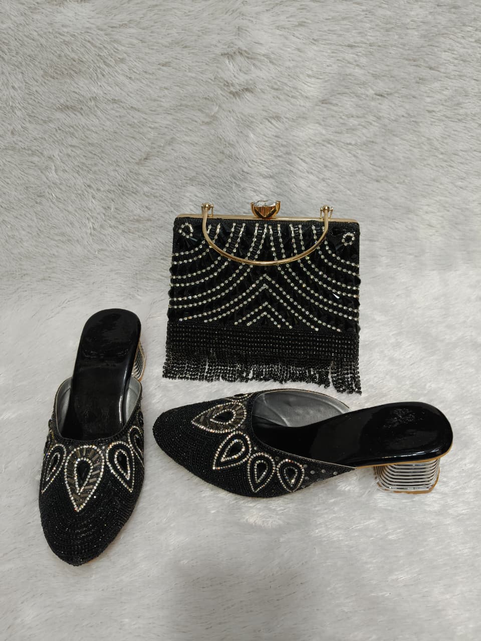 Ensemble talon et pochette 0004