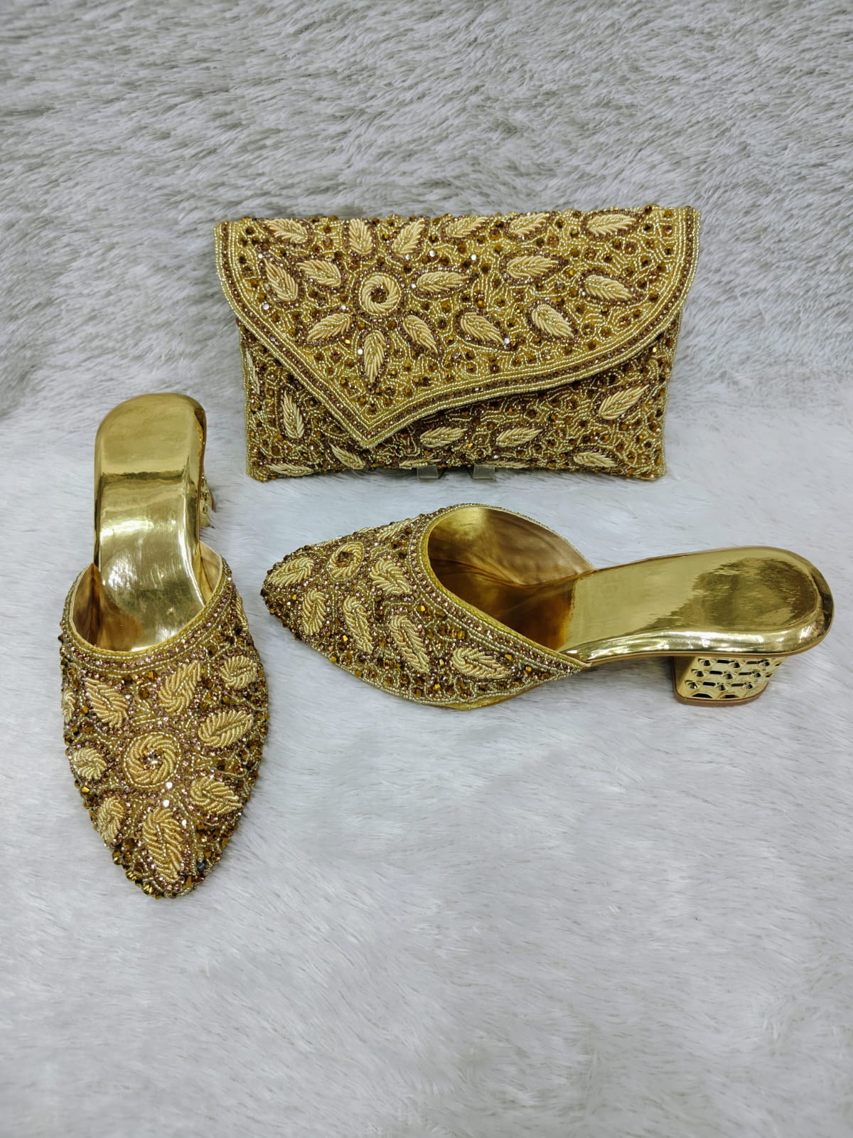 Conjunto de tacón y bolso 0005