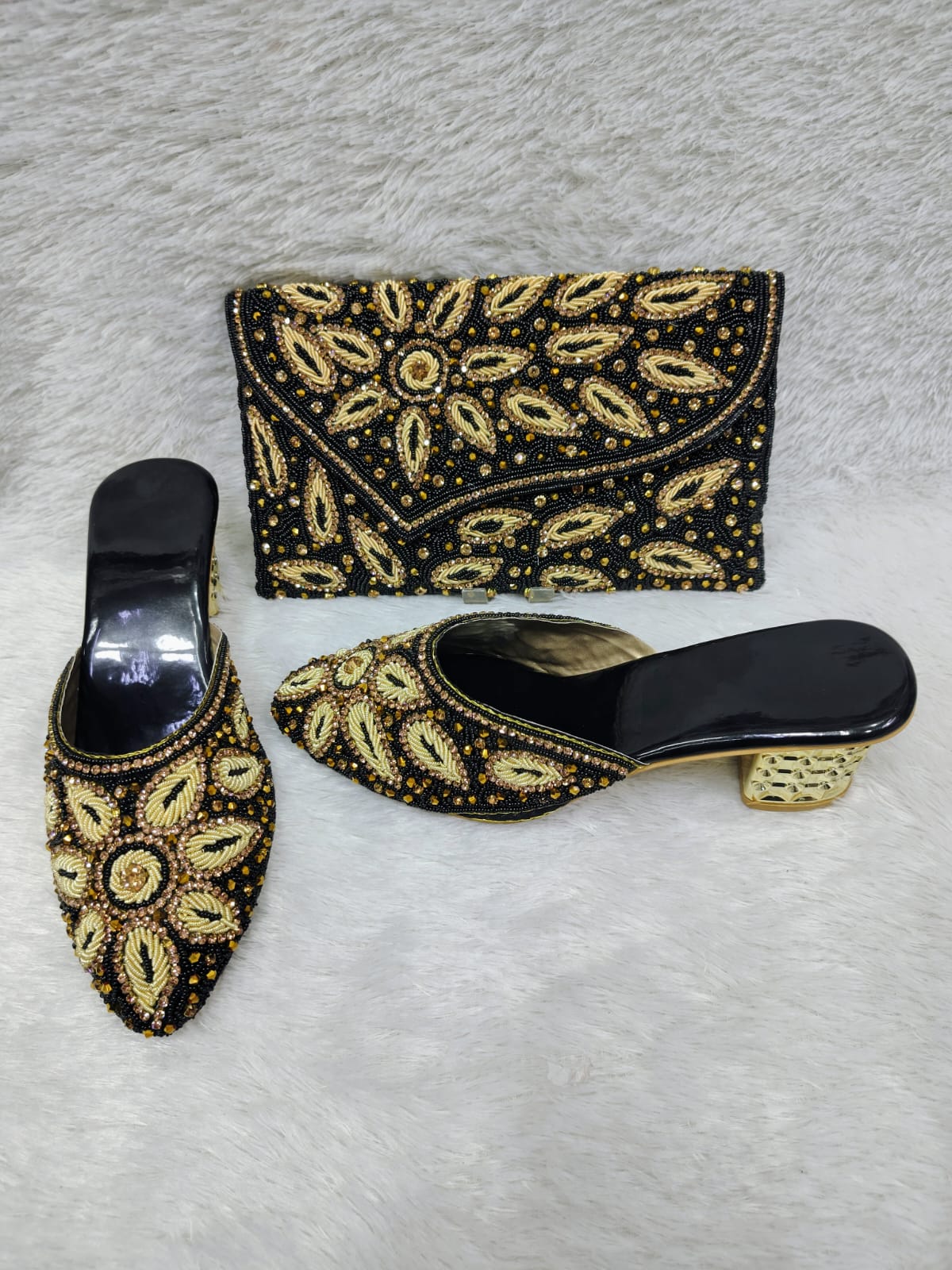 Conjunto de tacón y bolso 0005