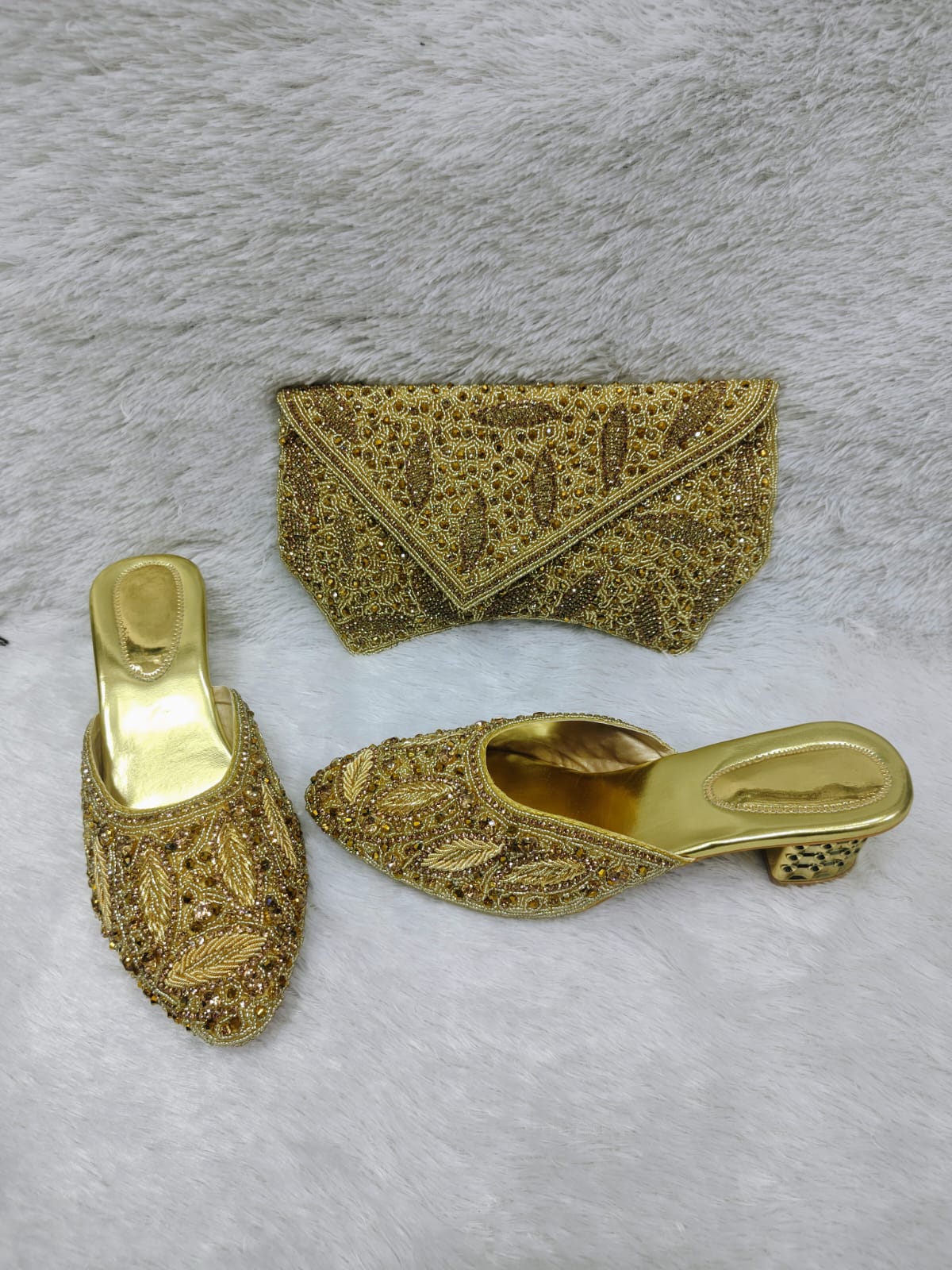 Conjunto de tacón y bolso 0007