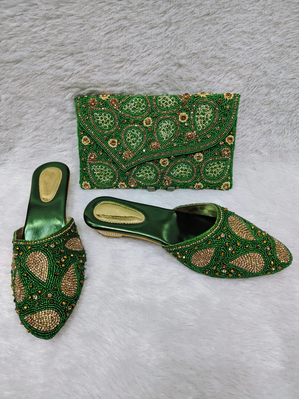 Conjunto de tacón y bolso 0009