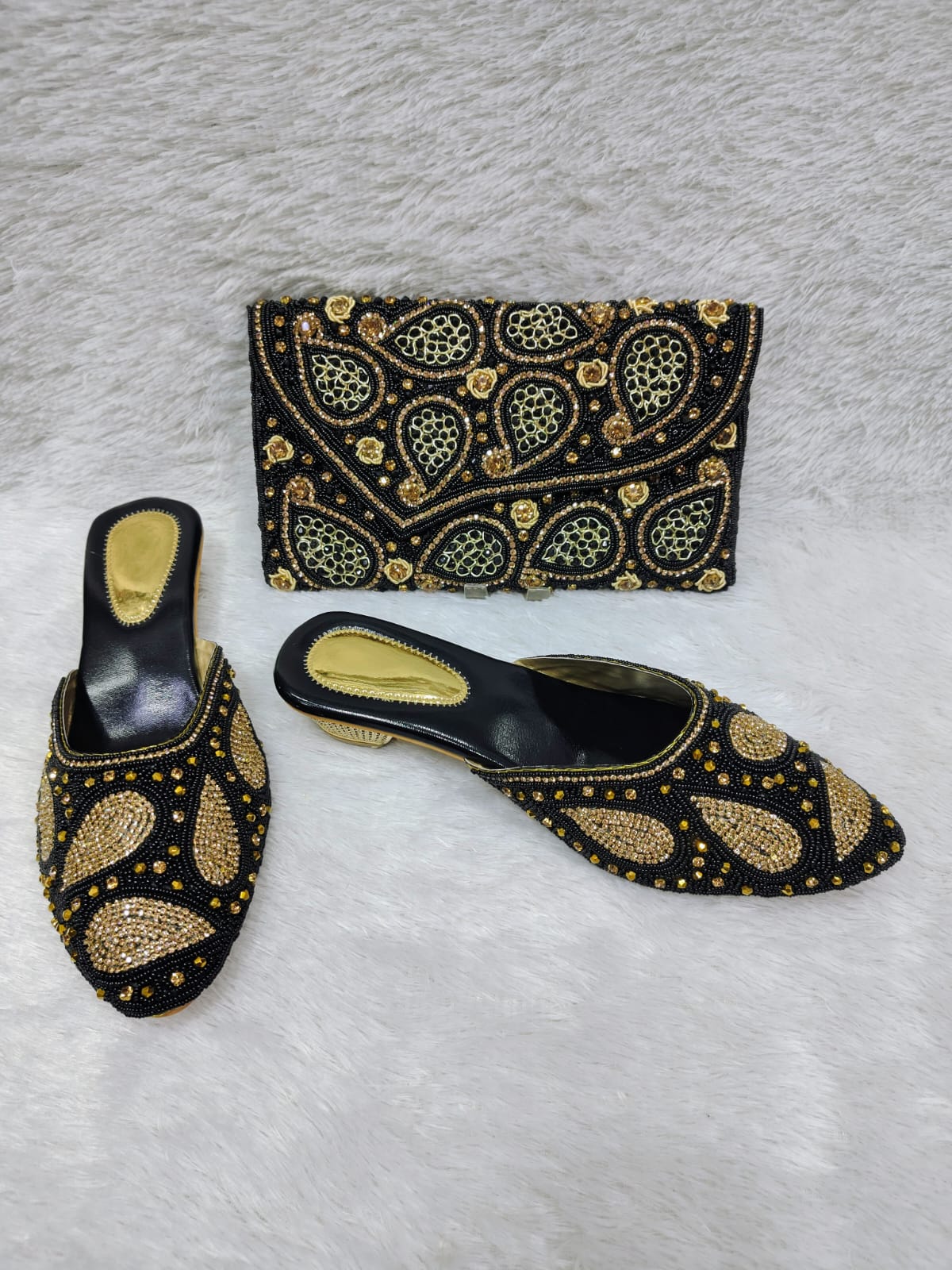 Conjunto de tacón y bolso 0009