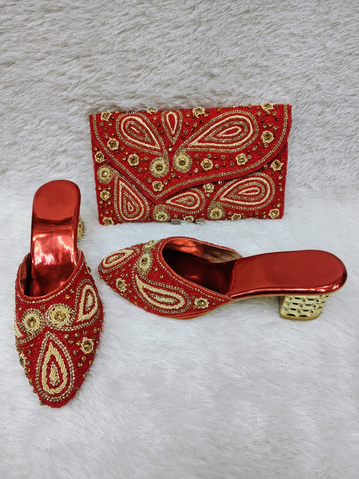 Conjunto de tacón y bolso 0010