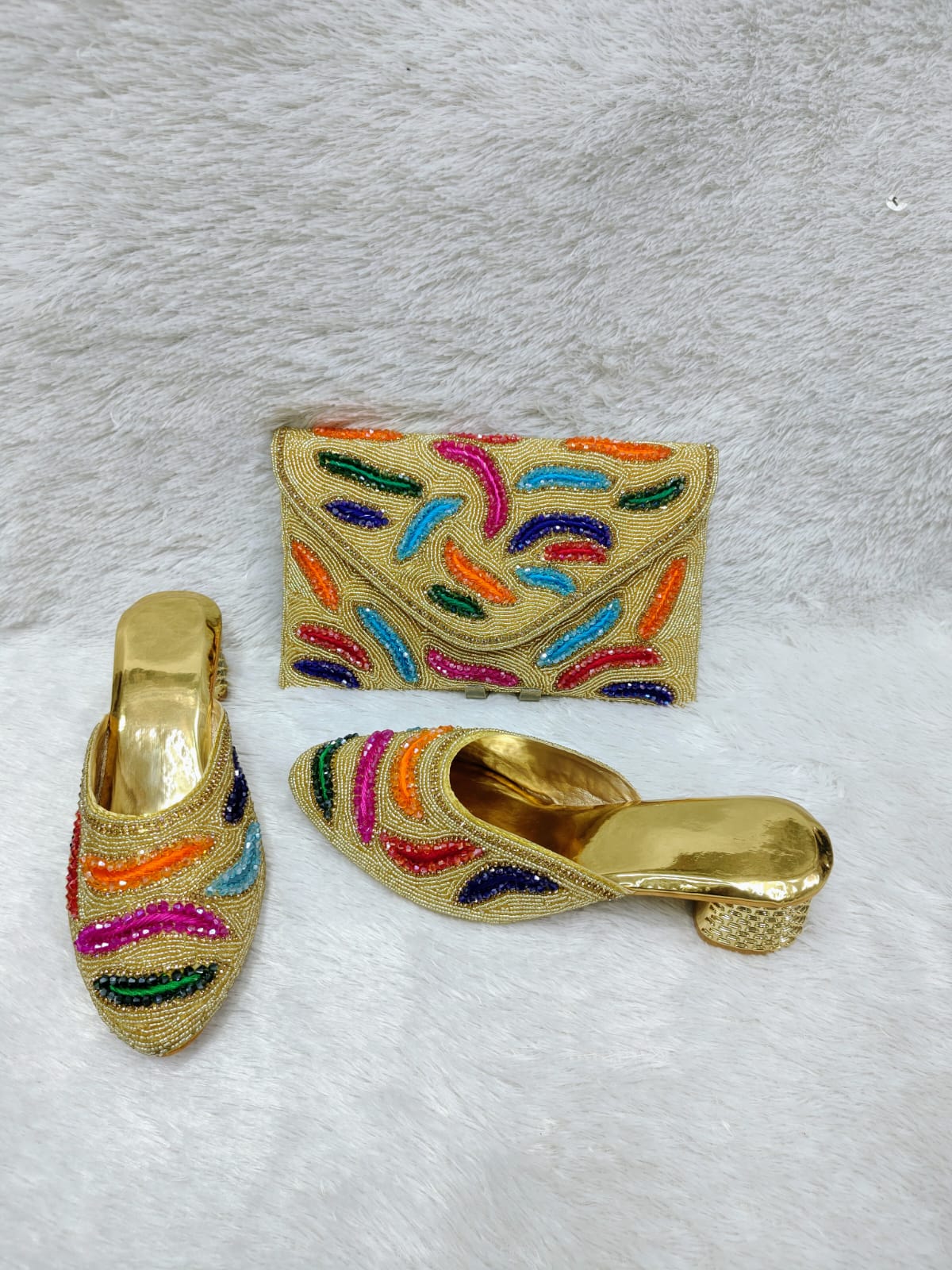 Conjunto de tacón y bolso 0012