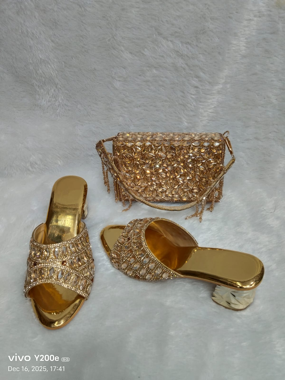 Conjunto de tacón y bolso 0017