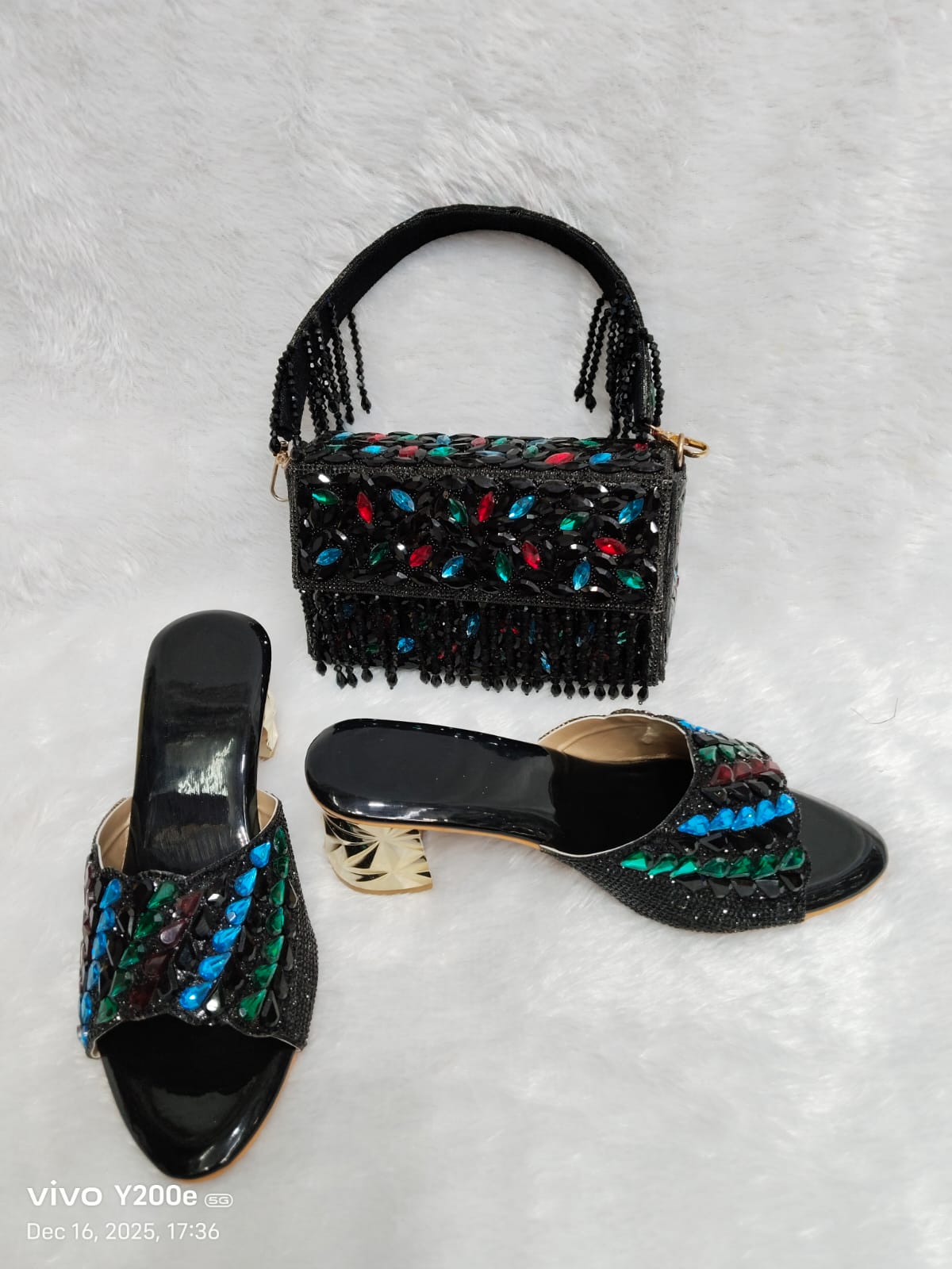 Conjunto de tacón y bolso 0018