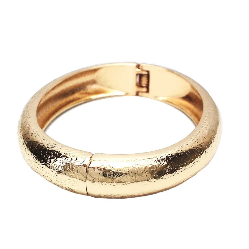 Vintage Chunky Irregular Cuff Bracelet – Gold & Silver Plated Smooth Metal Bangle for Women & Men