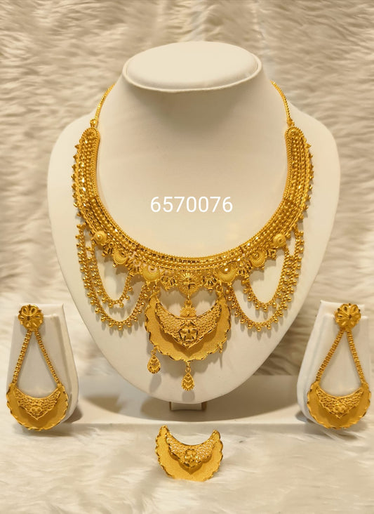 Collier 0384