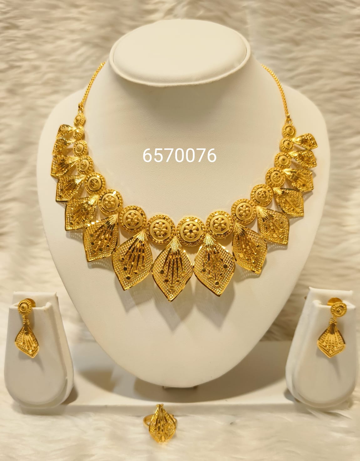 Collar 0386