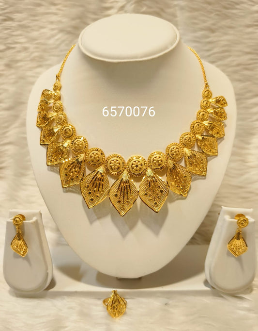 Collier 0386