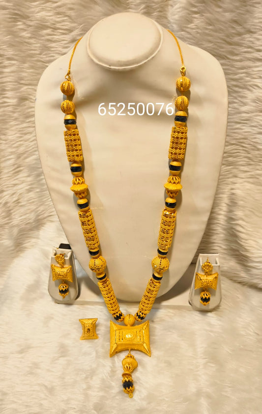 Collier 0447