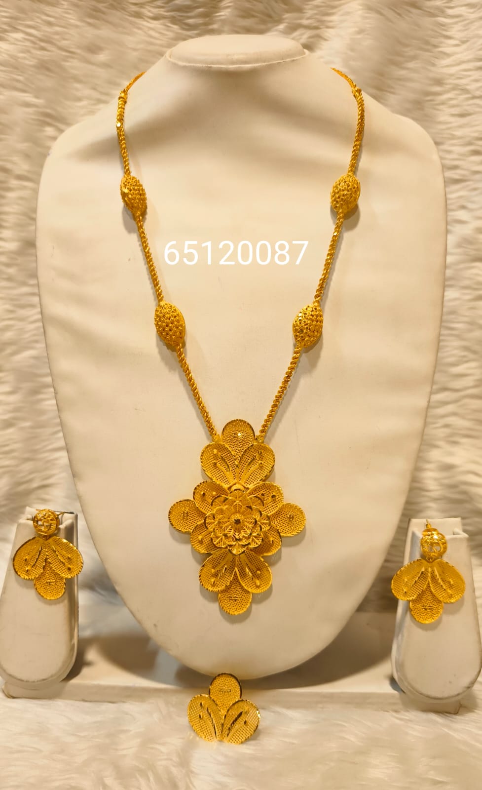 Collar 0408