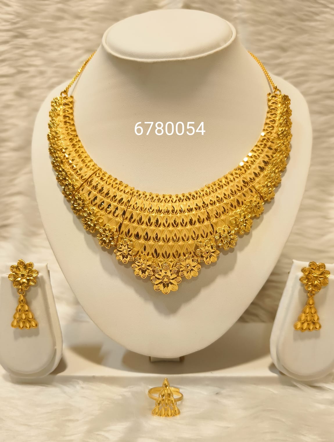 Collar 0395