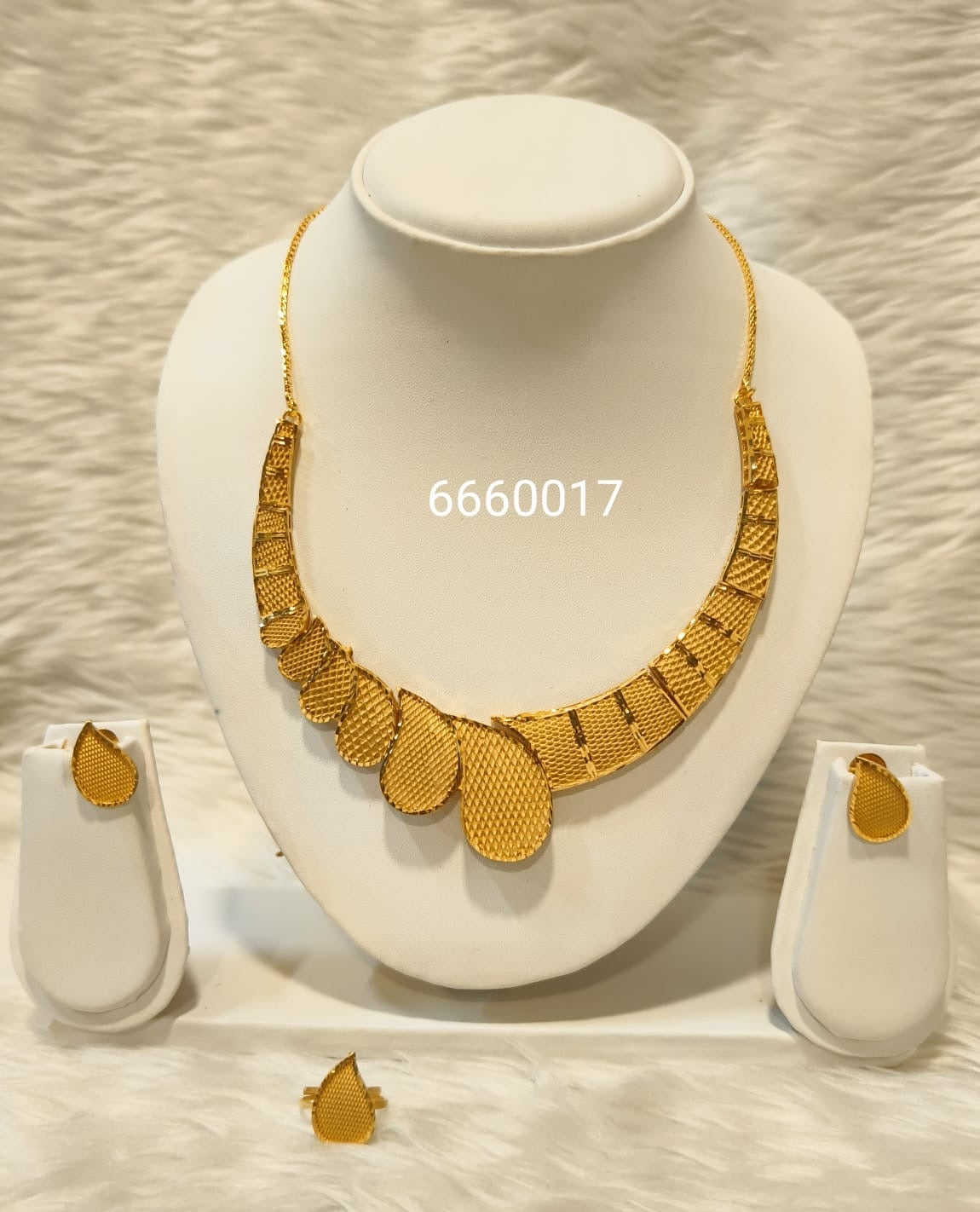 Necklace 0646