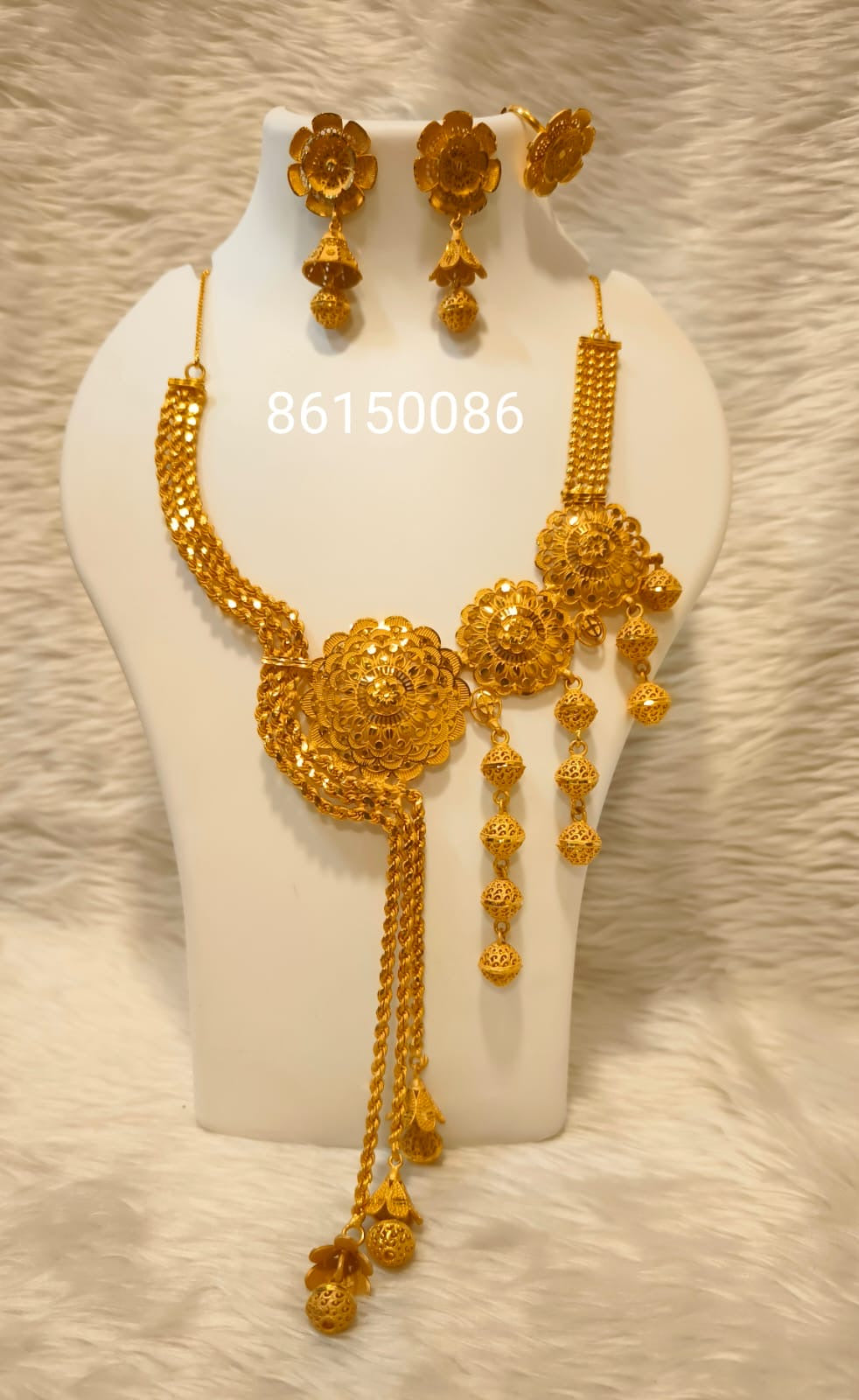 Necklace 0681