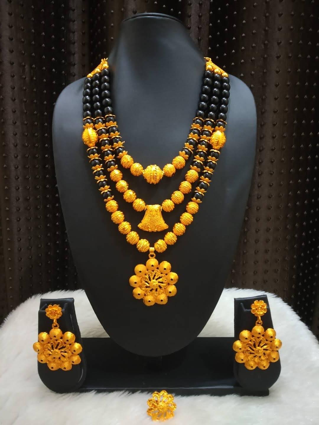 Ngalam Necklace 0010