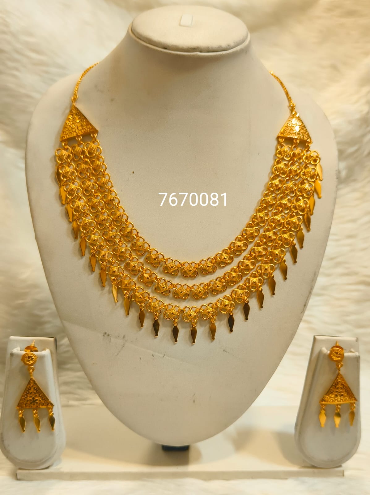 Necklace 0105