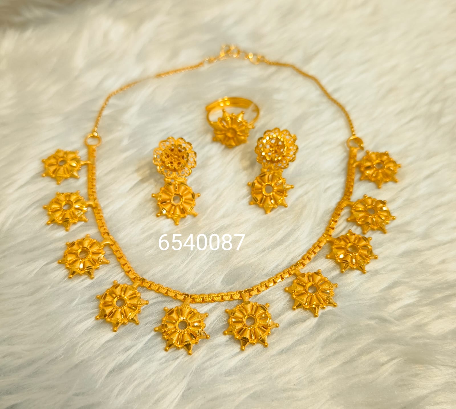 Collier 0098